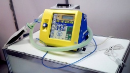 Топ-5 тендеров на закупку медицинских масок и аппаратов ИВЛ на 26 мая 2020 года