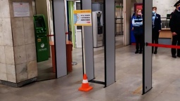 В Новосибирский метрополитен перестали пускать пассажиров без масок