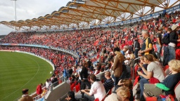 Нарушителей масочного режима на стадионах будут выявлять с помощью камер видеонаблюдения