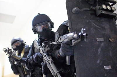 Депутаты Госдумы предлагают разрешить полицейским стрелять в толпе