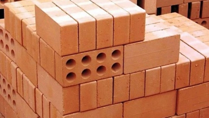 При падении крана во Владикавказе погибла женщина-крановщик