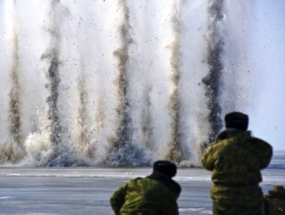 МЧС применило 1,5-тонные заряды для борьбы с ледовыми заторами