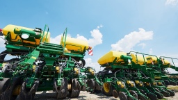 В Казани ученые предложили заменить тяжелую сельхозтехнику на трактора-беспилотники