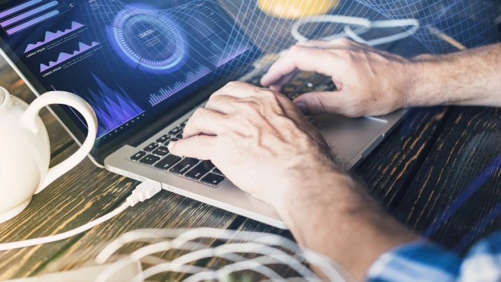 В России внедрили отечественный сервис D-ATIS для передачи данных пилотам