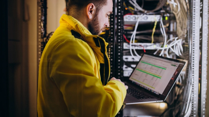 В 2025 году будет разработано порядка 30 стандартов для внедрения доверенных ПАК, интегральным схем на объектах КИИ