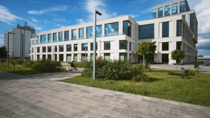 В Сургуте установили 77 камер с распознаванием лиц в 35 школах