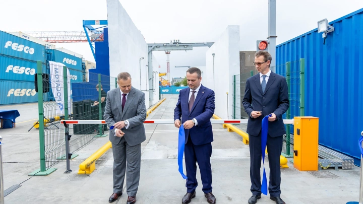 Владивостокский морской торговый порт внедрил первый в России портальный СИДК