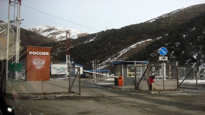 Пункт пропуска через госграницу в Северной Осетии оснастили инспекционно-досмотровым комплексом
