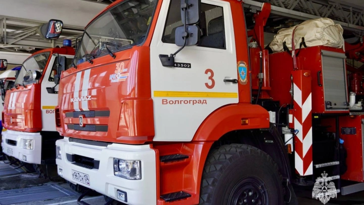 Губернатор Волгоградской области Бочаров сообщил о возгораниях на объектах ТЭК после ночной атаки БПЛА