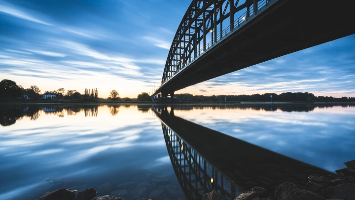 Мост в Екатеринбурге оснастят комплексом систем безопасности