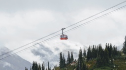 Суд приостановил работу канатной дороги на Эльбрусе на 60 суток после аварии