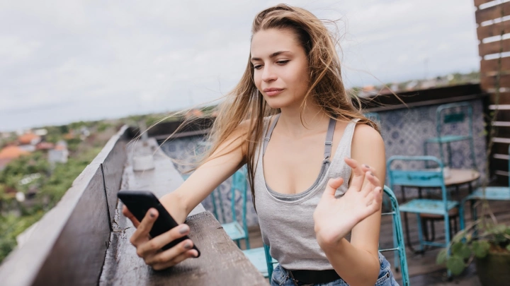 Россиянам на 24 часа будут отключать мобильный интернет после роуминга