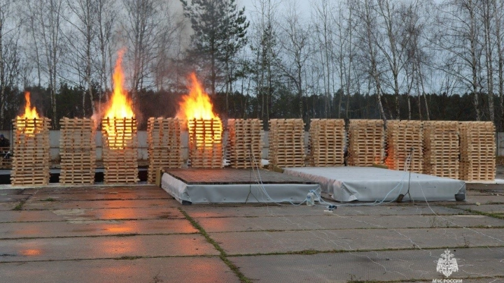 Совет Федерации призвал МЧС ускорить работу над сводом правил пожбезопасности для деревянных строений