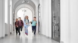 В Госдуму внесут законопроект о биометрии на проходах в школы