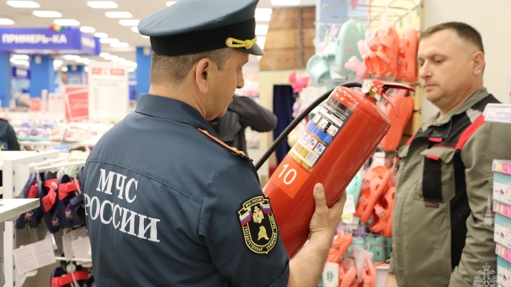 В Улан-Удэ прокуратура требует устранить недостатки в противопожарной системе одного из ТЦ