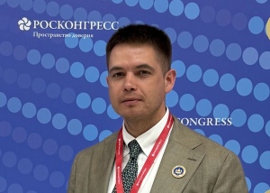 Антон Аниканов