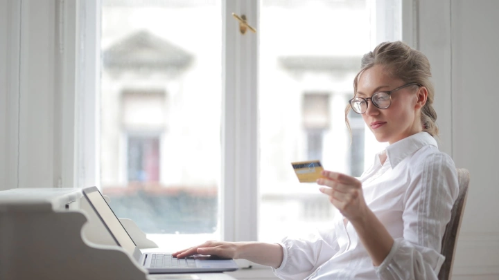 ФСБ ограничила крупным банкам доступ к «белому списку» из-за неподключения СОРМ