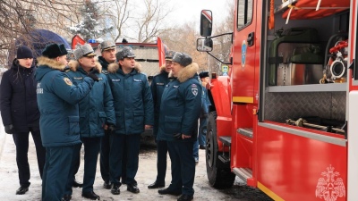 15 бронированных автоцистерн направило МЧС в новые регионы и Белгородскую область
