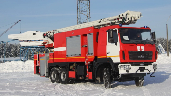 «Пожснаб» разработал новую модель высотного пеноподъемника