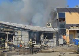 В Солнечногорске ликвидировано открытое горение на строительном рынке