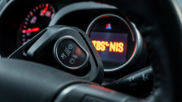 Минпромторг предложил рассмотреть предустановку ОС «Аврора» в импортируемые автомобили как меру кибербезопасности