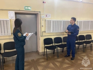 В Оренбургской области прокуратура выявила нарушения пожарной безопасности в восьми учебных заведениях