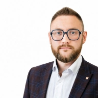 Артем Модин