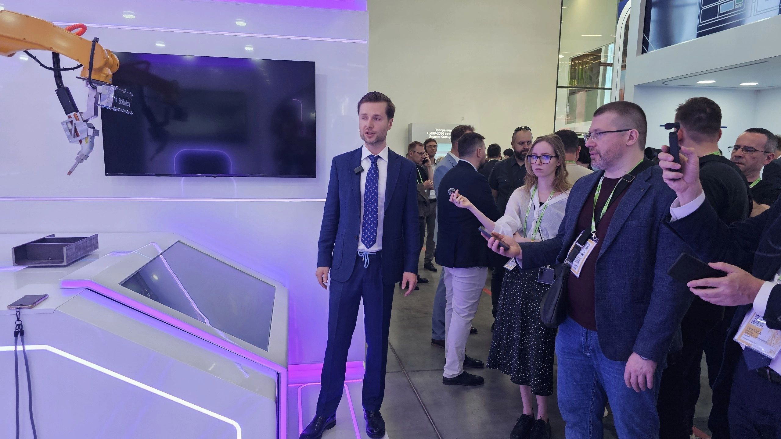 На ЦИПР 2026 компания «Ростелеком» представила новую стратегию по внедрению промышленных роботов