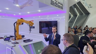 «Ростелеком» представил вертикально интегрированную платформу промышленной роботизации на ЦИПР-2026