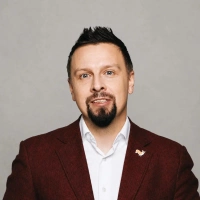 Валерий Ушков