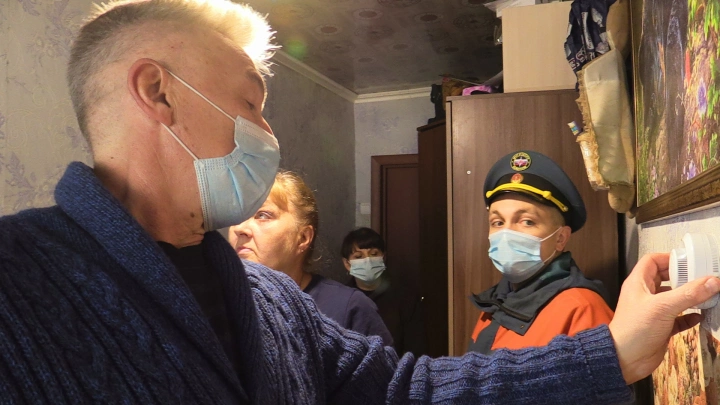 Свыше 12 тысяч пожарных извещателей установлено в домах жителей Курской области из «группы риска»