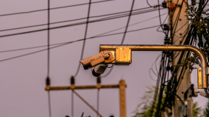 90% штрафов за нарушения правил дорожного движения в России выписывают на основании данных с дорожных камер