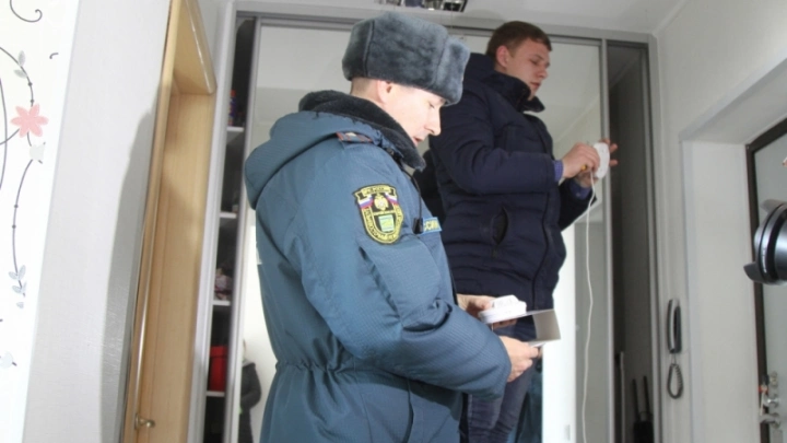 13 тысяч пожарных извещателей установят в домах многодетных семей Алтайского края в 2021 году