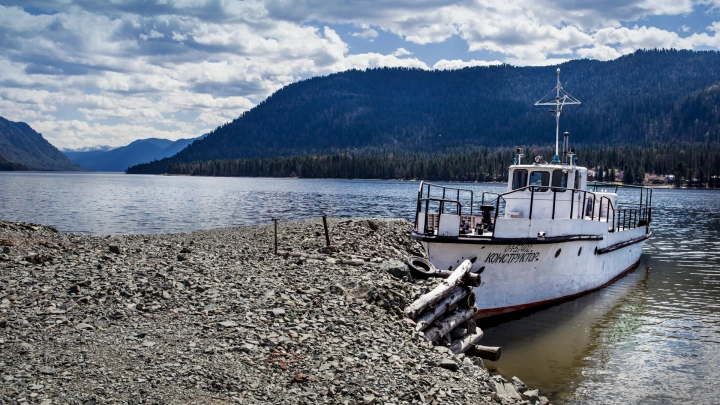 В Республике Алтай отремонтируют дорогу к Телецкому озеру