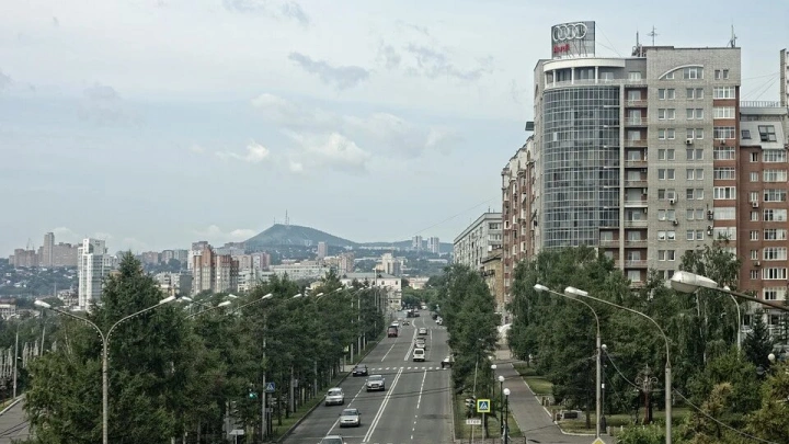 В Красноярске установленные видеорегистраторы на общественном транспорте будут фиксировать выезд на выделенные полосы
