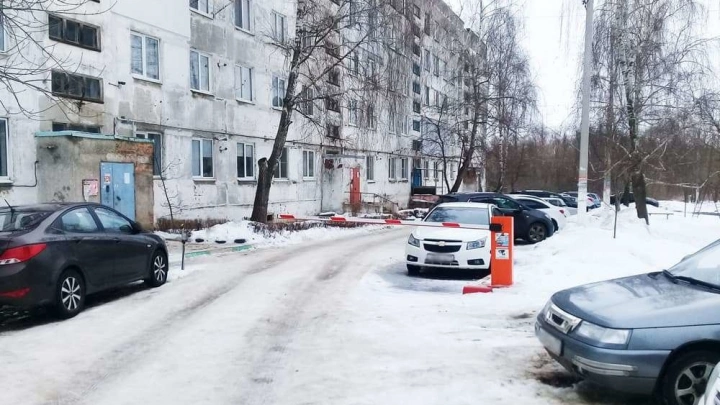 В Краснодаре демонтировано 75 незаконно установленных шлагбаумов