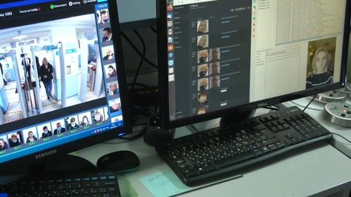 В нескольких регионах России объявили о тестировании в школах «умной» системы видеонаблюдения