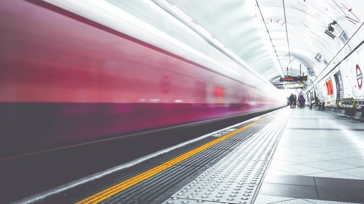 В метро Нью-Йорка запустят систему обнаружения опасных вирусов и бактерий