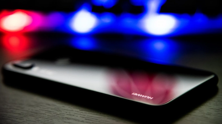 Huawei завершила первое полугодие 2021 года падением выручки на 30%