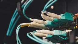 Запасы электронных компонентов для серверов на исходе