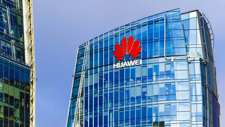 Минторговли США разрешило продажу полупрводников Huawei и SMIC