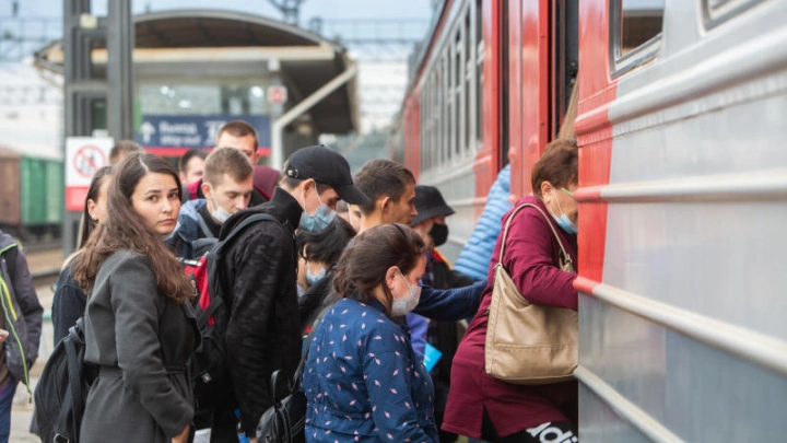 Правительство РФ планирует вести QR-коды на железнодорожном и воздушном транспорте