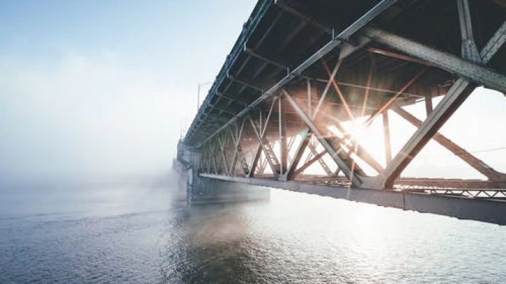 Охрана Минтранса будет следить за безопасностью на путепроводе в Крыму