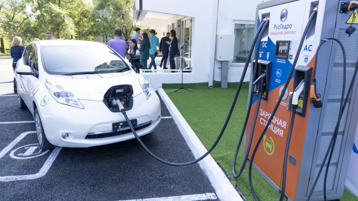 Производители и владельцы электрозарядных станций получат налоговые льготы