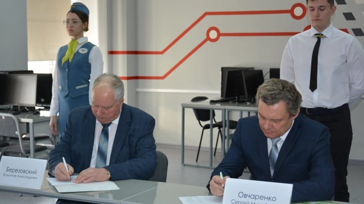 Росэлектроника совместно с Омским госуниверситетом путей сообщения будут развивать цифровые технологии для железнодорожного производства