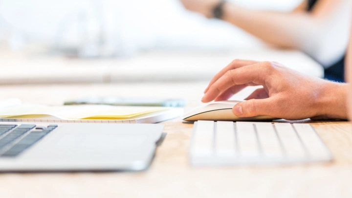 Минцифры рекомендует корпоративным заказчикам до прояснения ситуации отложить обращения в суд на IT-интеграторов