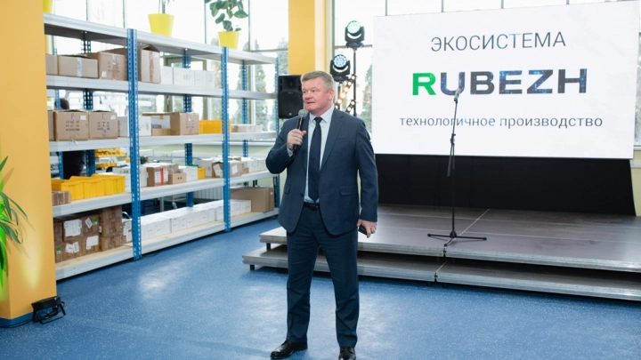 Российский промышленный флагман запустил реконструированный цех по сбору оборудования для систем оповещения и управления эвакуацией