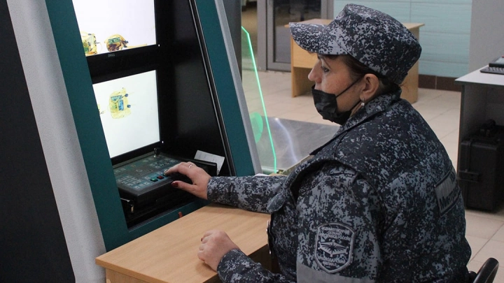 Охрана Минтранса в Керчи предупредила провоз боеприпасов