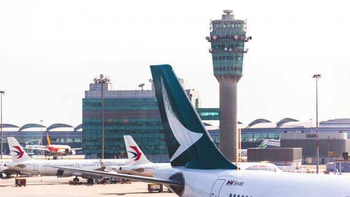 Правительство РФ разрешило устанавливать на самолеты запчасти из третьих стран