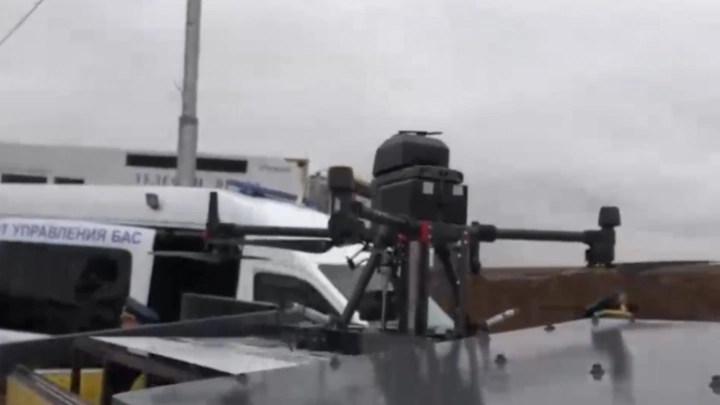 Московские спасатели испытывают дронопорт полностью российской разработки